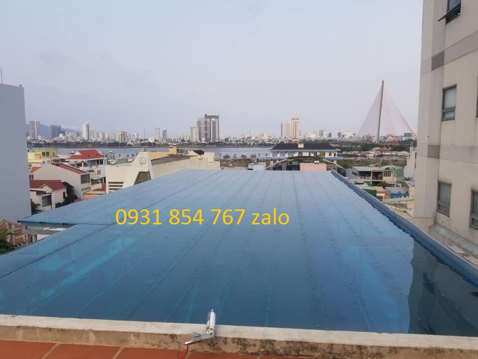 tấm lợp polycarbonate đặc ruột Malaysia